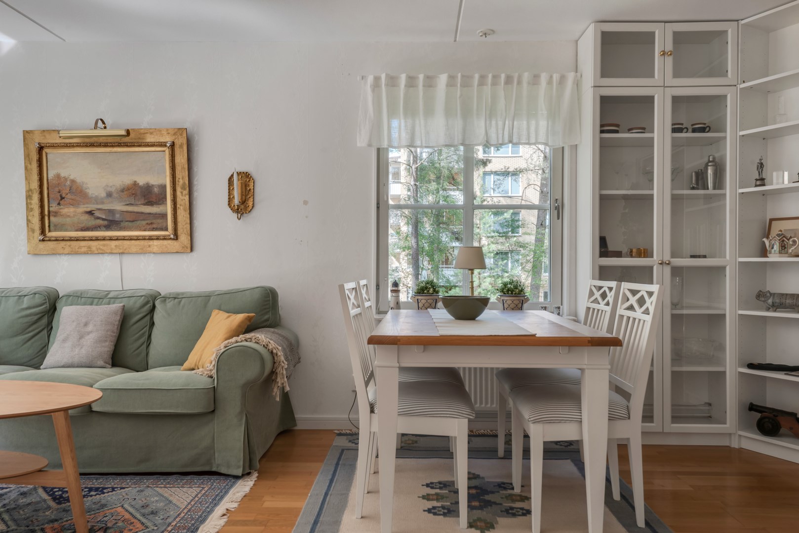 Bostadsbild från Stenbrohultsvägen 111, Såld i Sävja, Uppsala