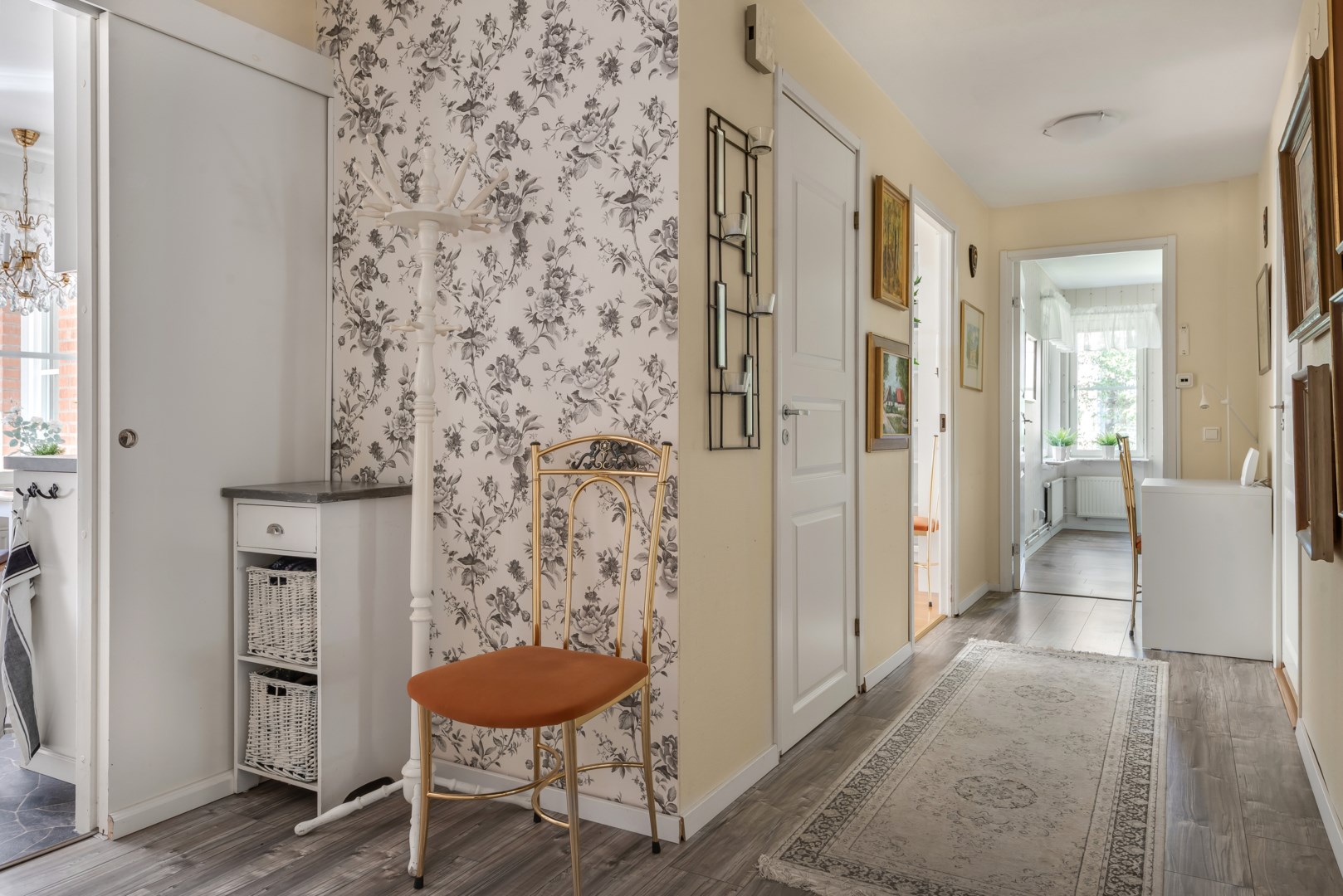 Bostadsbild från Stenbrohultsvägen 111, Såld i Sävja, Uppsala