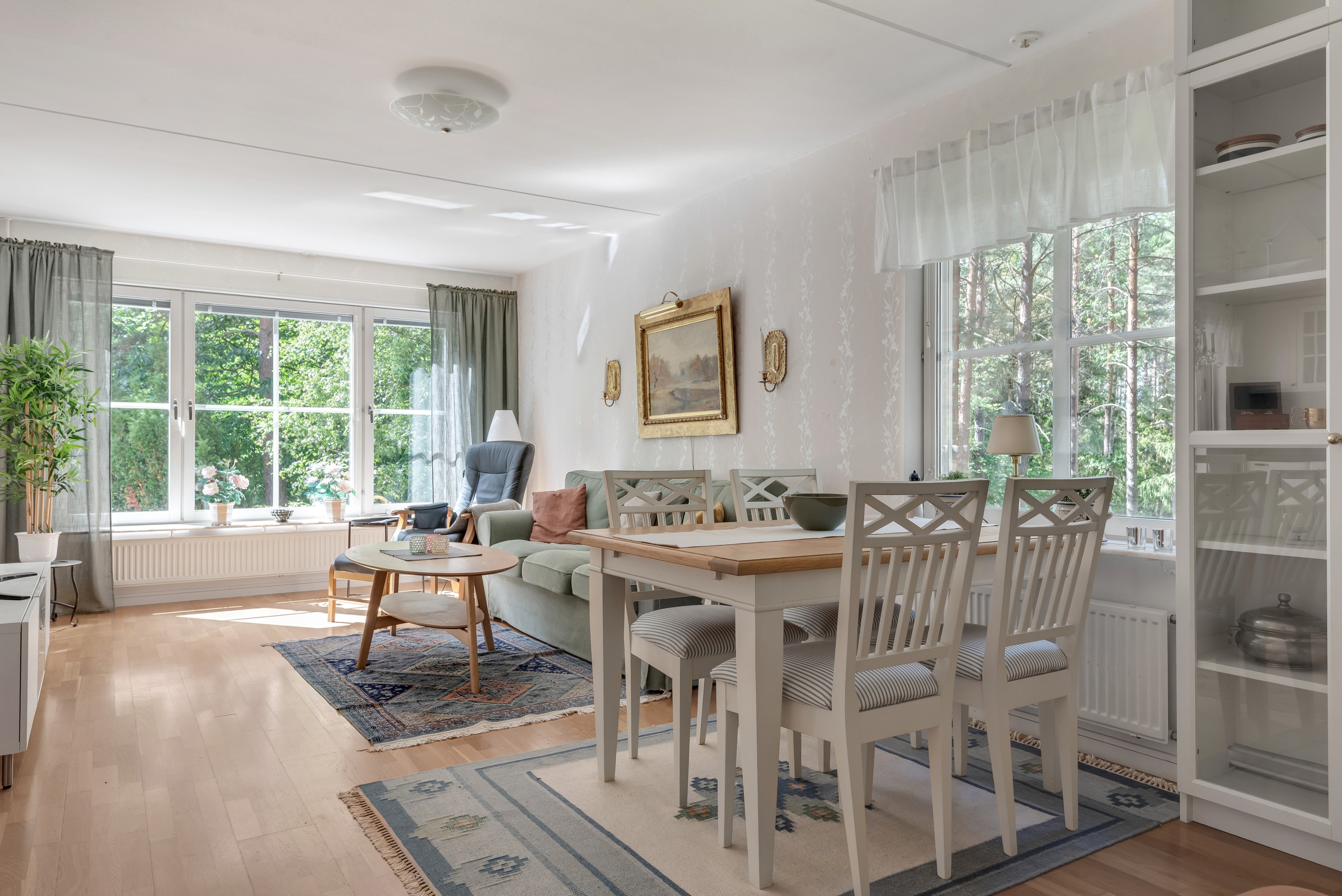 Bostadsbild från Stenbrohultsvägen 111, Såld i Sävja, Uppsala