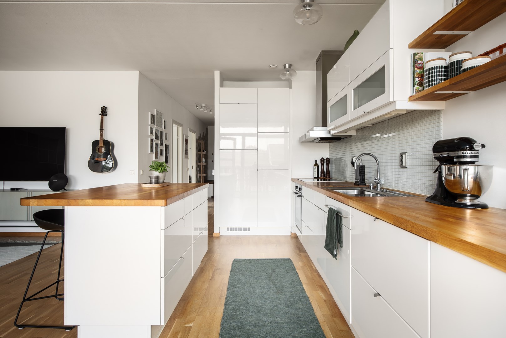 Bostadsbild från Tallidsvägen 2, Såld i Finntorp, Nacka