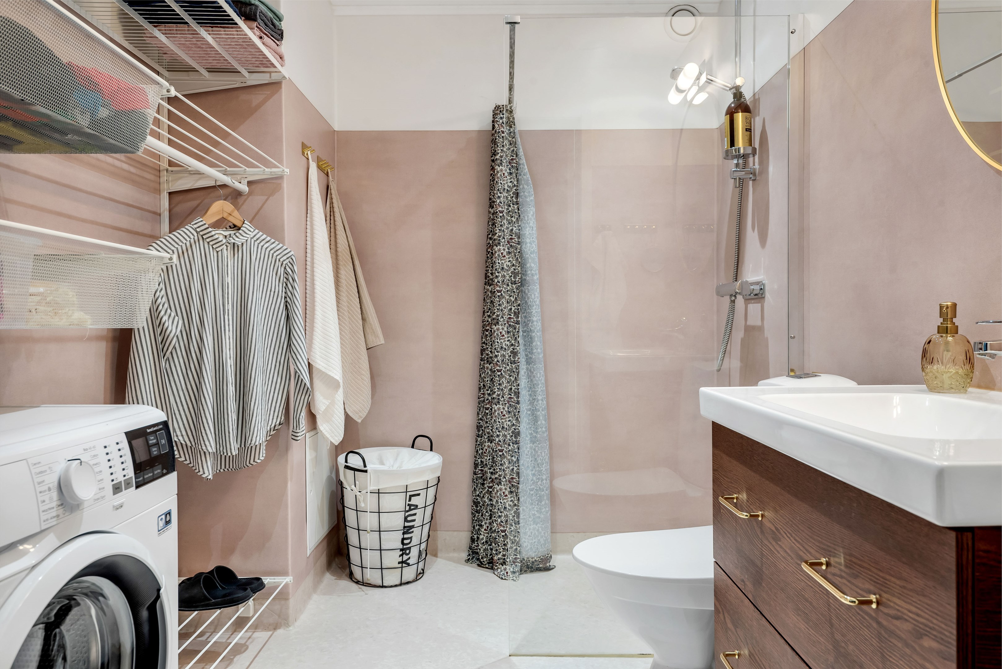 Bostadsbild från Svartbäcksgatan 43B, Såld i Centrum, Uppsala