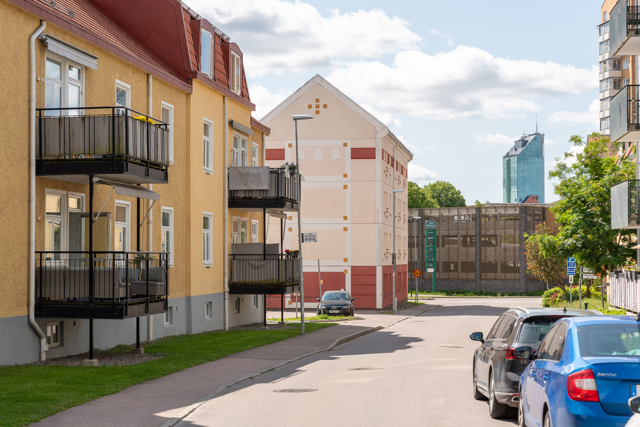 Bostadsbild från Lovisebergsvägen 4A, Såld i Karlsdal, Västerås