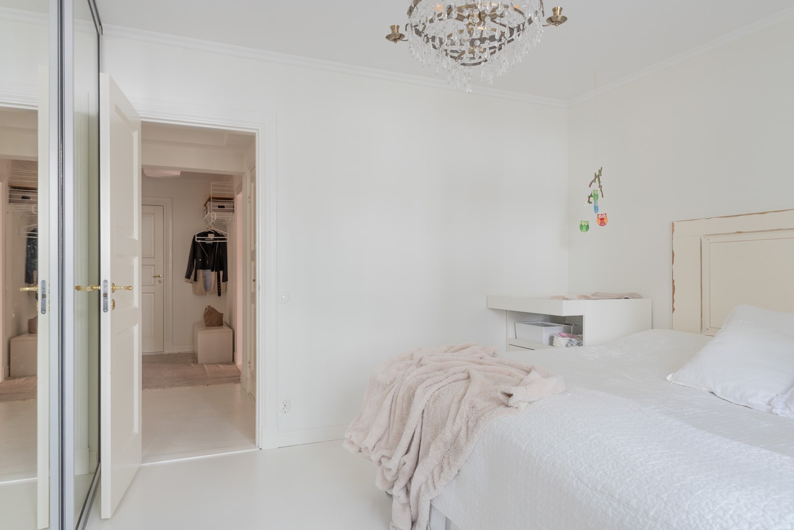 Bostadsbild från Lovisebergsvägen 4A, Till salu i Karlsdal, Västerås