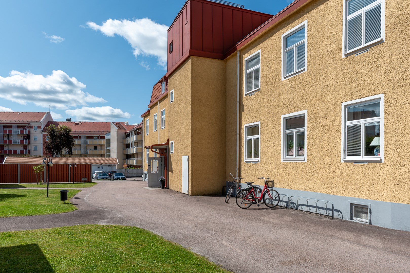 Bostadsbild från Lovisebergsvägen 4A, Till salu i Karlsdal, Västerås