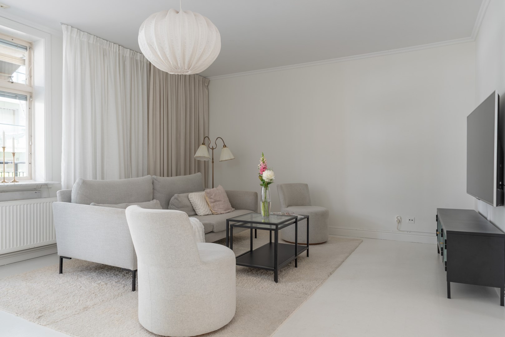 Bostadsbild från Lovisebergsvägen 4A, Till salu i Karlsdal, Västerås