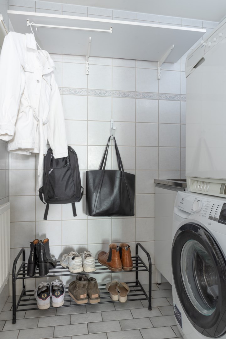 Bostadsbild från Lovisebergsvägen 4A, Till salu i Karlsdal, Västerås