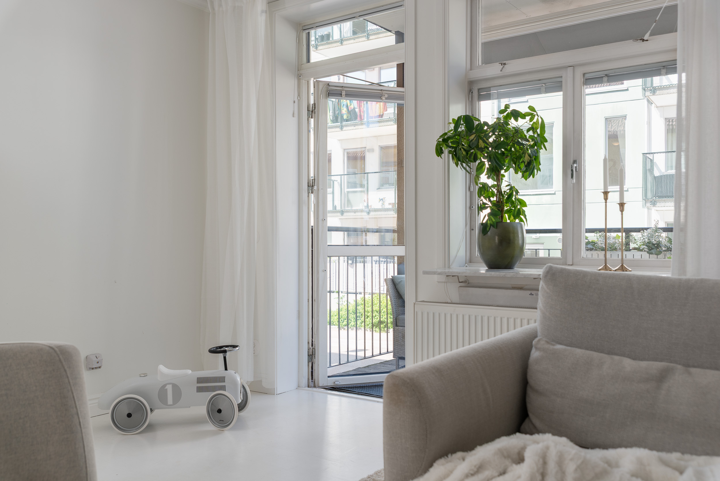 Bostadsbild från Lovisebergsvägen 4A, Såld i Karlsdal, Västerås