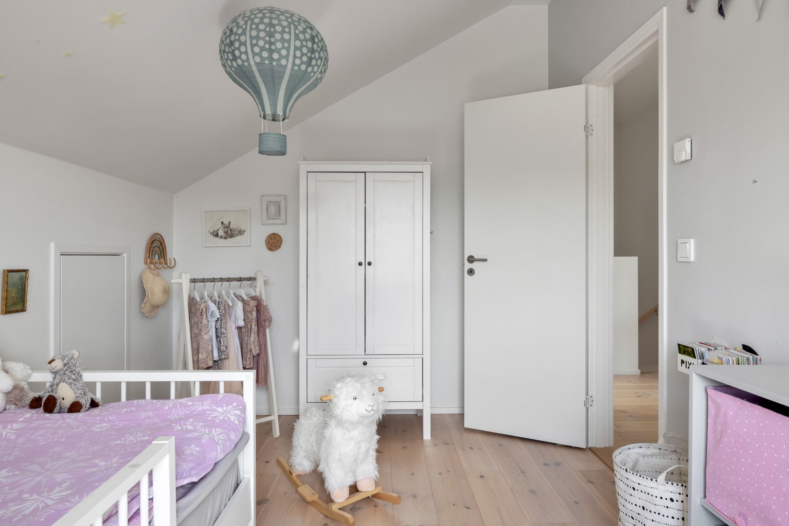 Bostadsbild från Storstensvägen 38, Kommande i Lindbacken, Uppsala