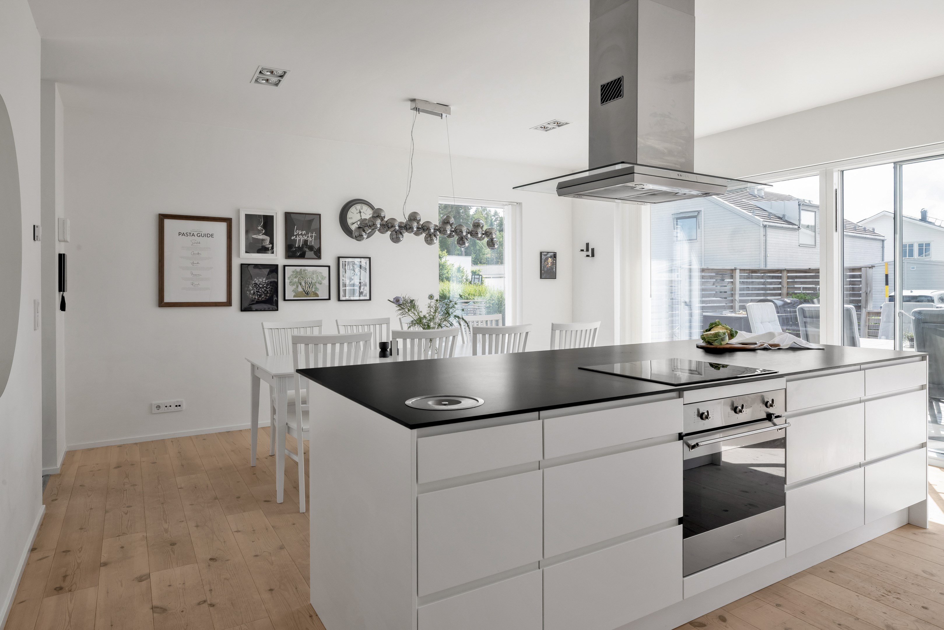 Bostadsbild från Storstensvägen 38, Kommande i Lindbacken, Uppsala