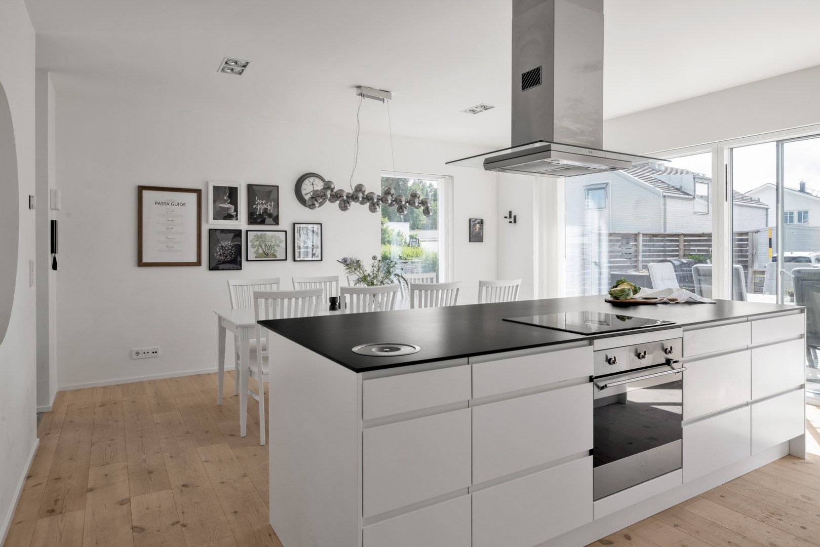 Bostadsbild från Storstensvägen 38, Kommande i Lindbacken, Uppsala