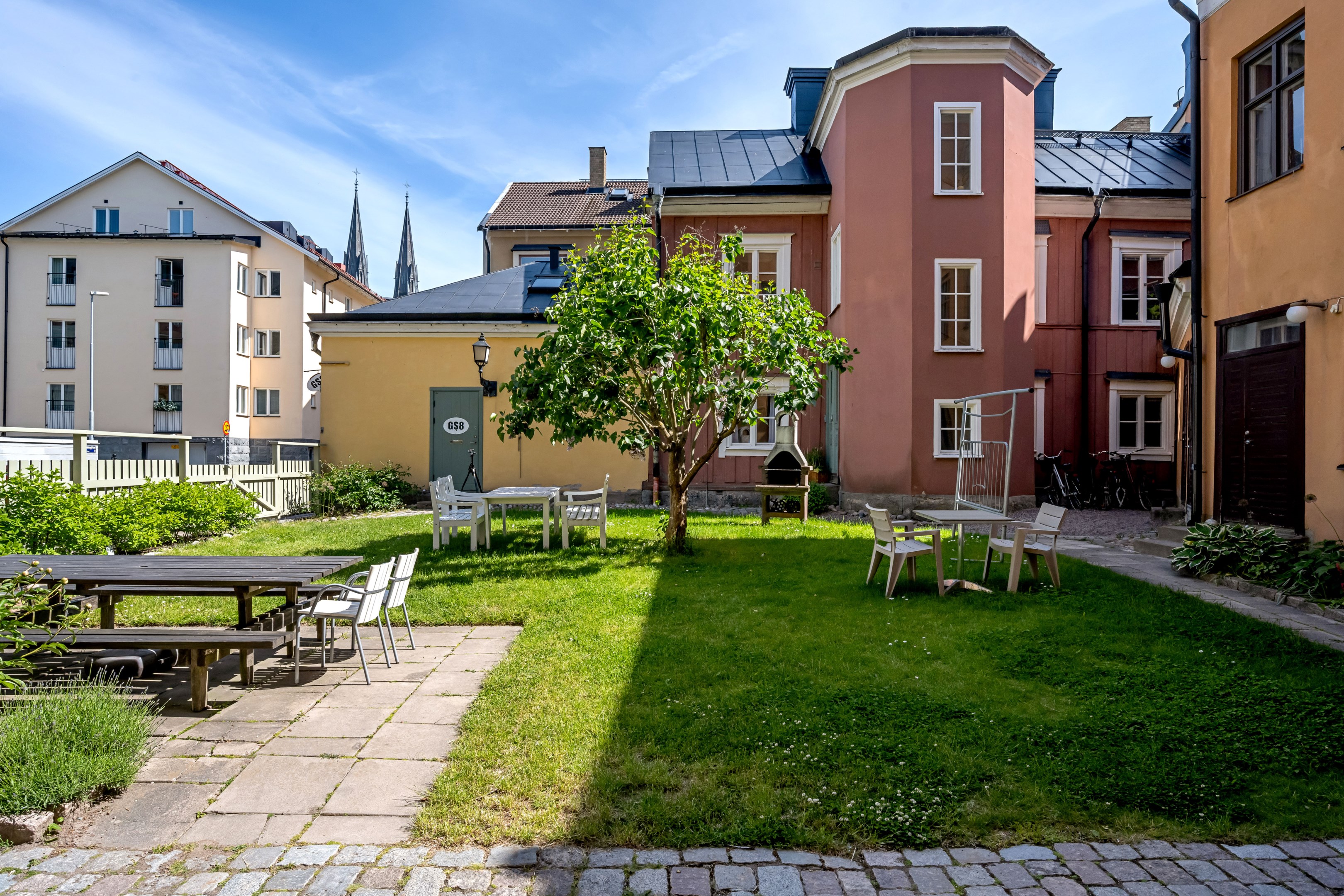 Bostadsbild från Rundelsgränd 8, Såld i Öfre Slotts, Uppsala