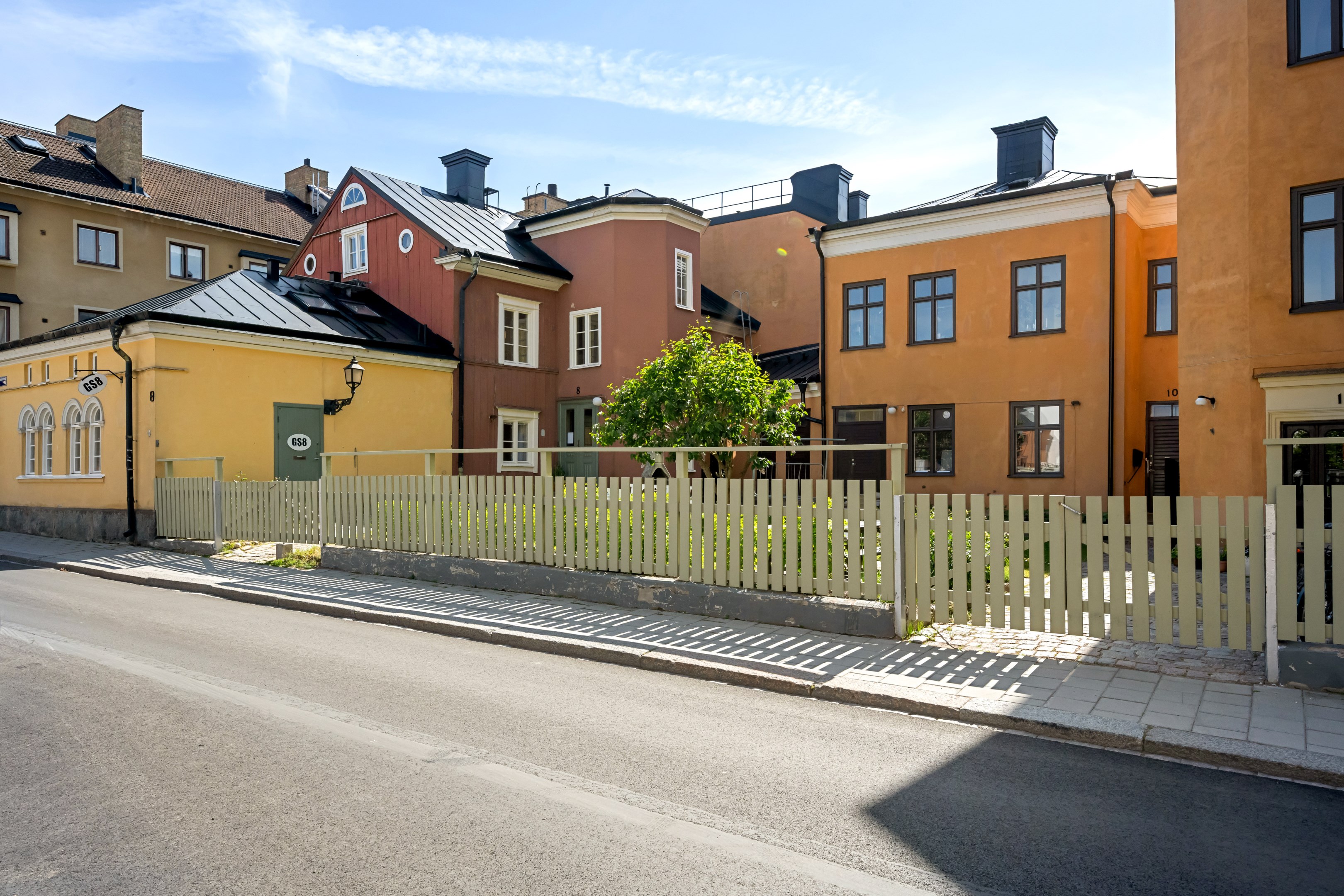 Bostadsbild från Rundelsgränd 8, Såld i Öfre Slotts, Uppsala
