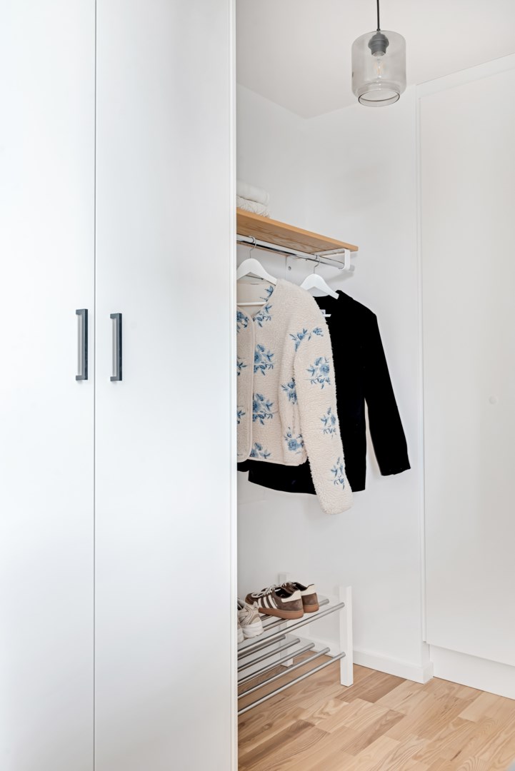 Bostadsbild från Rosendalsvägen 12, Såld i Rosendal, Uppsala