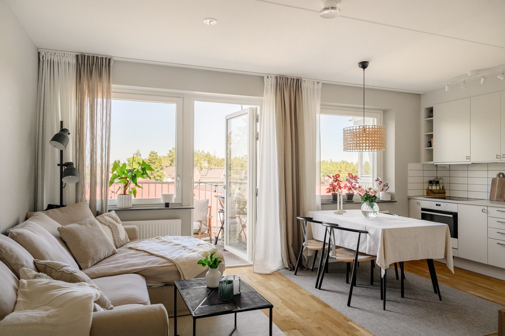 Bostadsbild från Hedenströms väg 13, 5/5tr, Såld i Tollare, Nacka