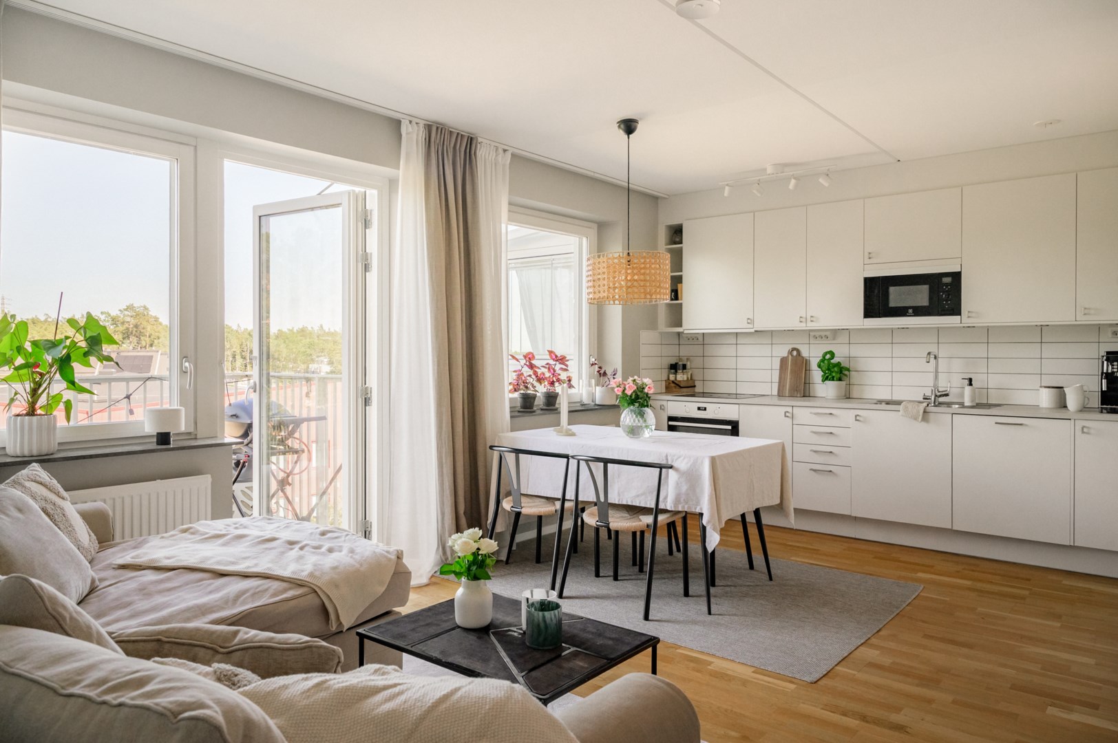 Bostadsbild från Hedenströms väg 13, 5/5tr, Såld i Tollare, Nacka