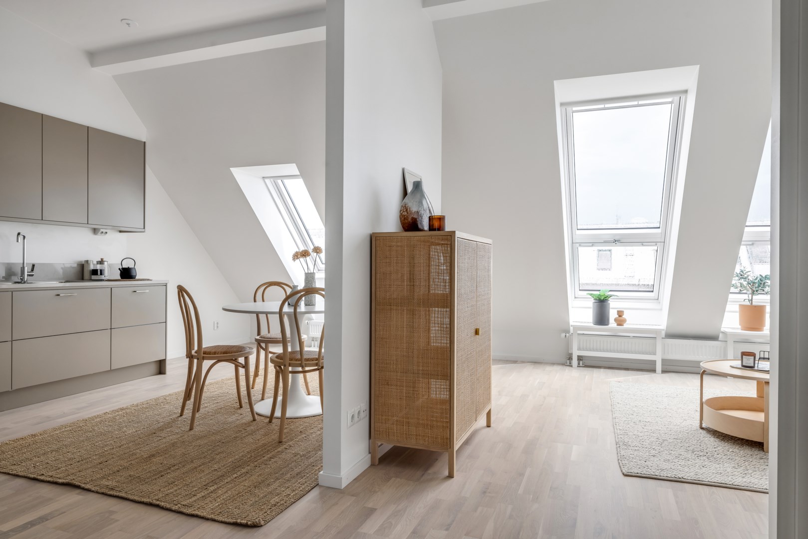 Bostadsbild från Kungsgatan 66C, Till salu i Centrum, Uppsala