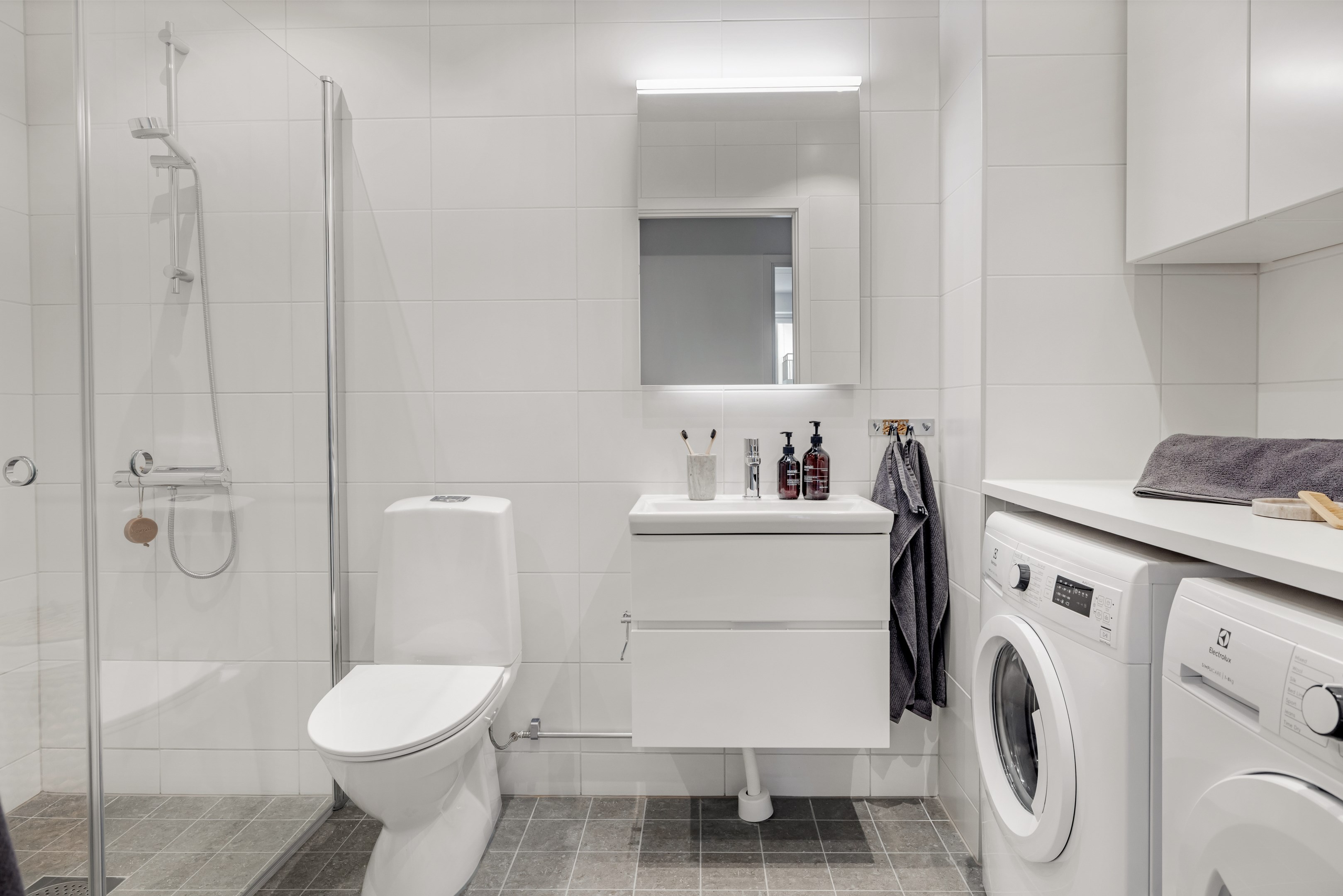 Bostadsbild från Kungsgatan 66C, Till salu i Centrum, Uppsala