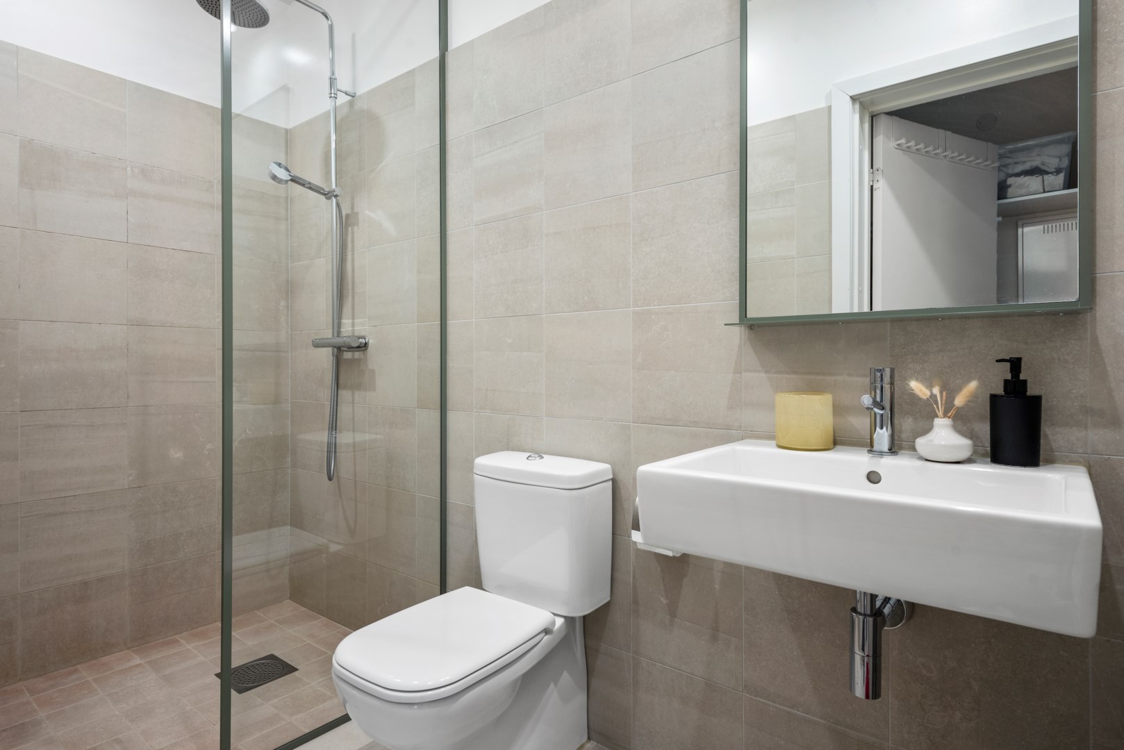 Bostadsbild från Tollareslingan 7, 7 tr, Såld i Tollare, Nacka