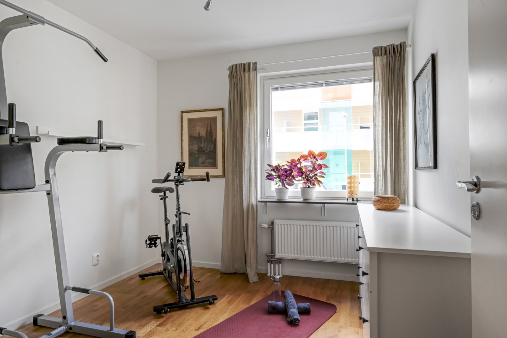 Bostadsbild från Solskensgatan 11, Till salu i Gränby, Uppsala