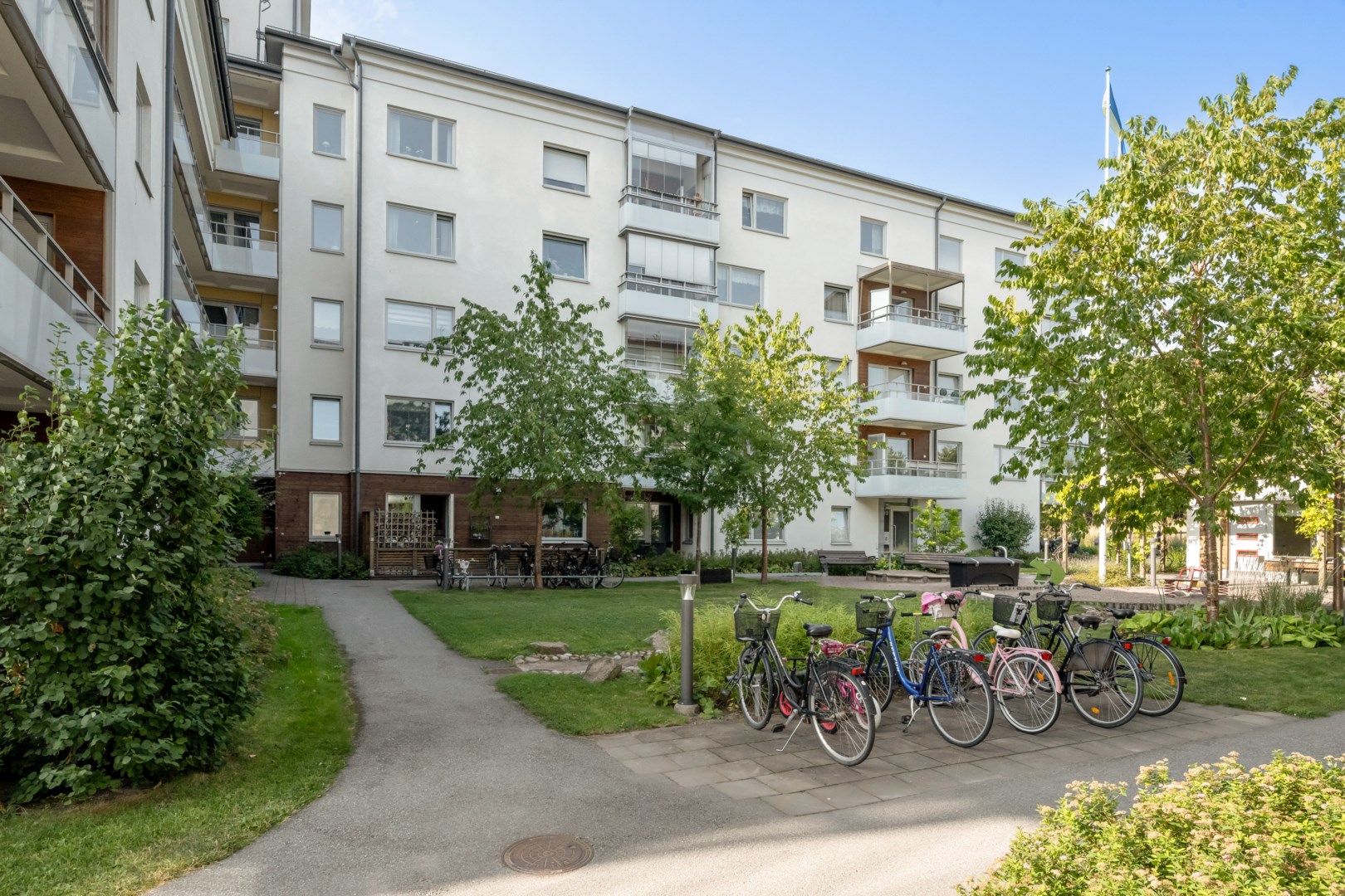Bostadsbild från Solskensgatan 11, Till salu i Gränby, Uppsala