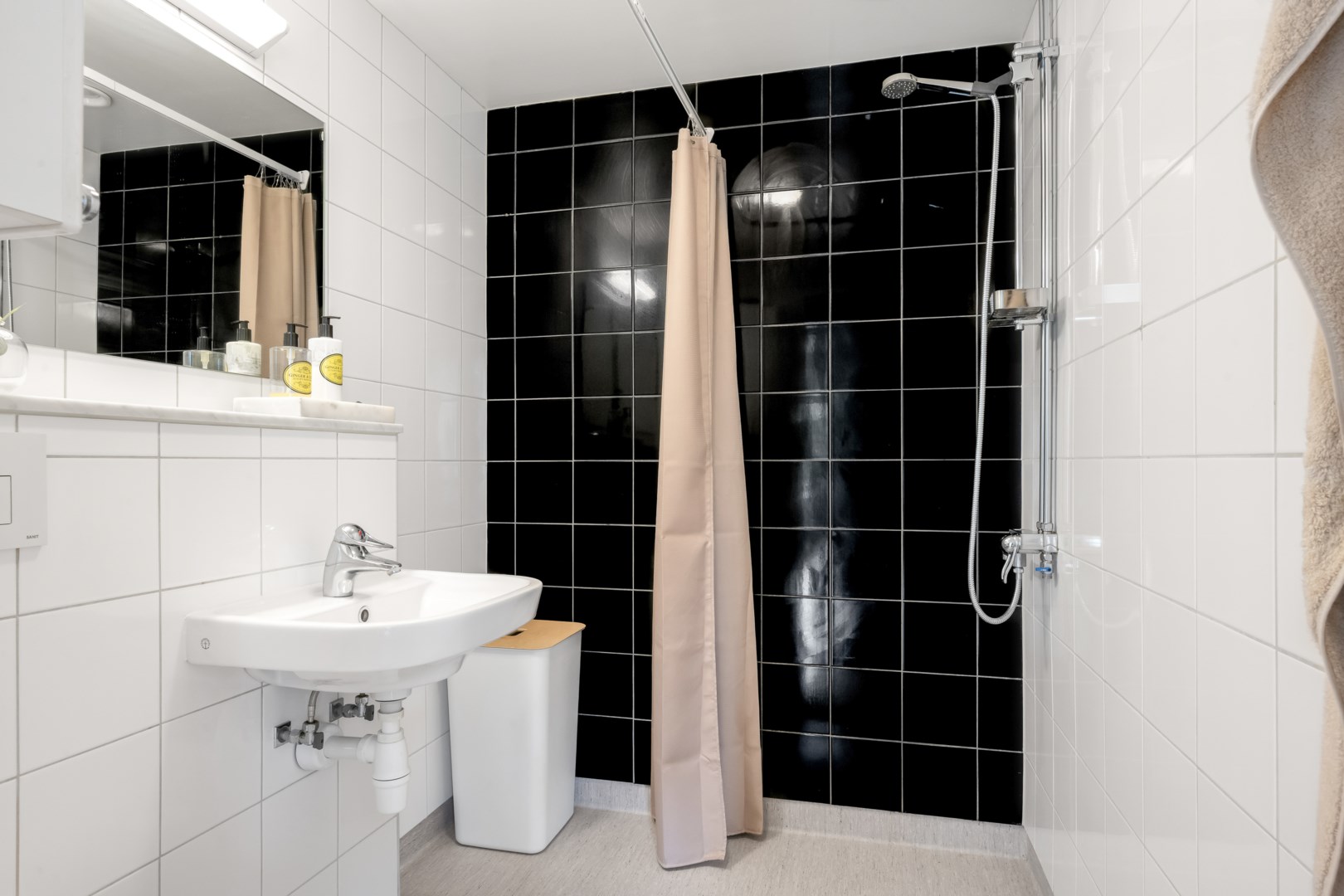 Bostadsbild från Bellmansgatan 40, Såld i Löten, Uppsala