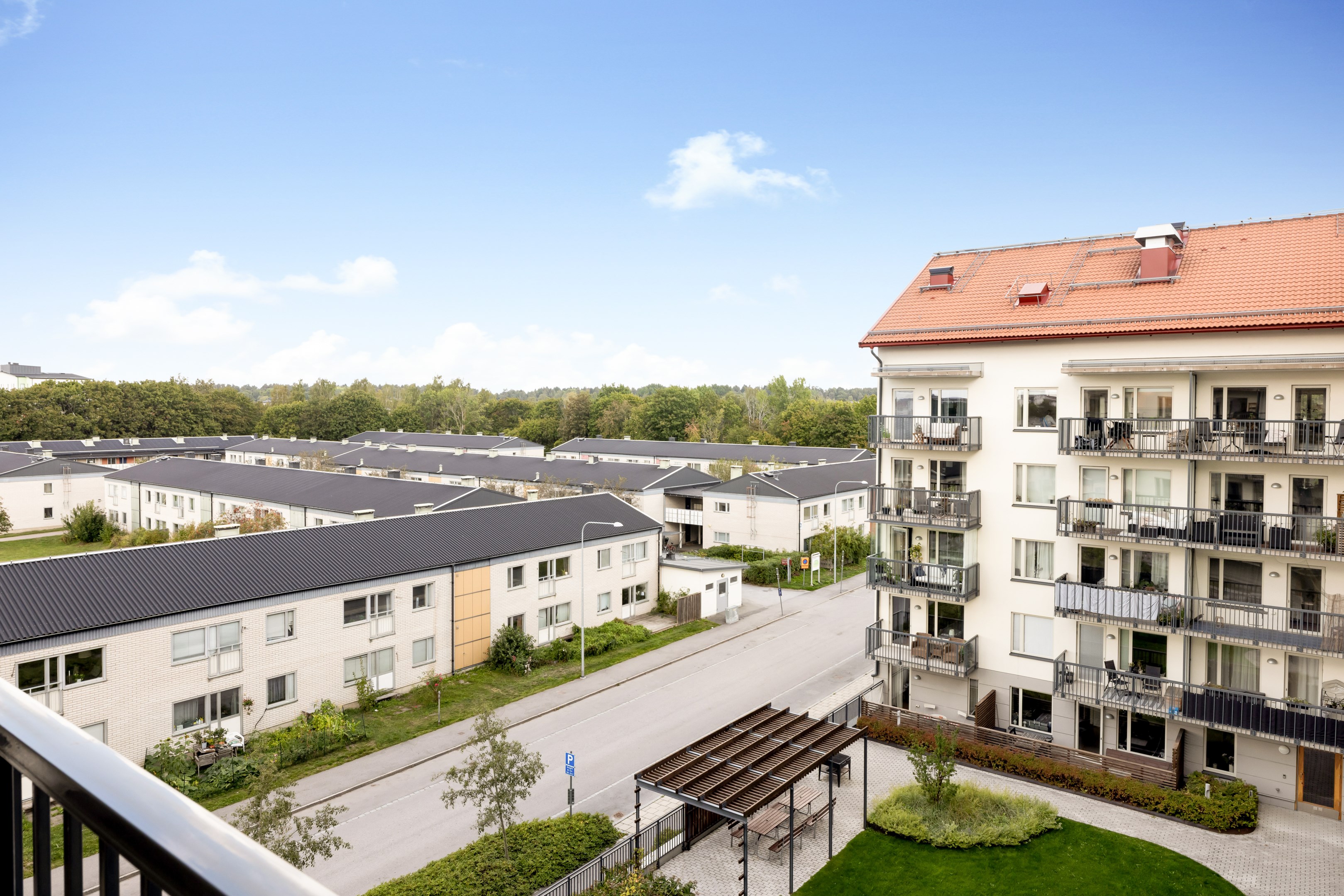 Bostadsbild från Råbyvägen 78, Såld i Kapellgärdet, Uppsala