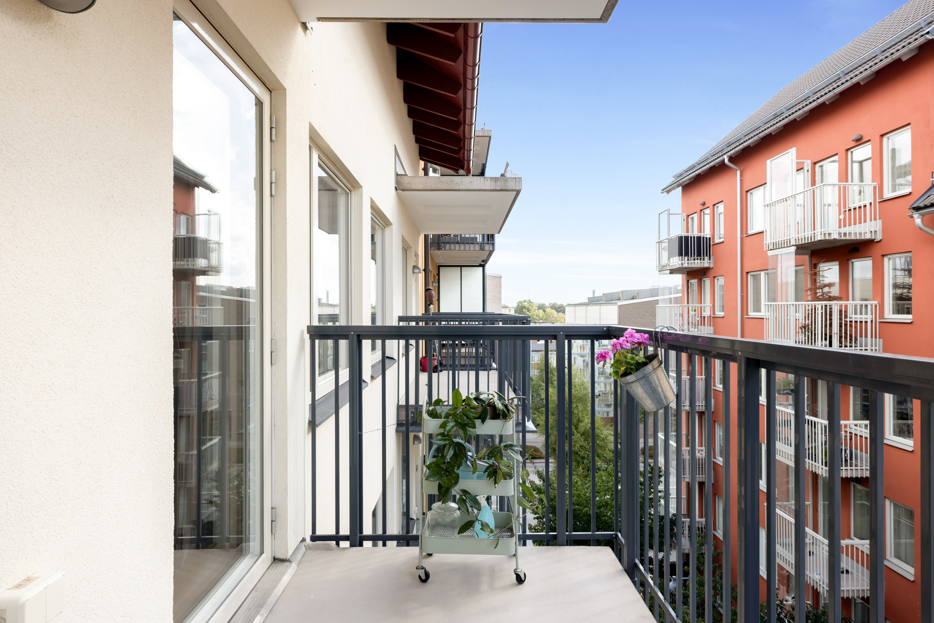 Bostadsbild från Råbyvägen 78, Såld i Kapellgärdet, Uppsala