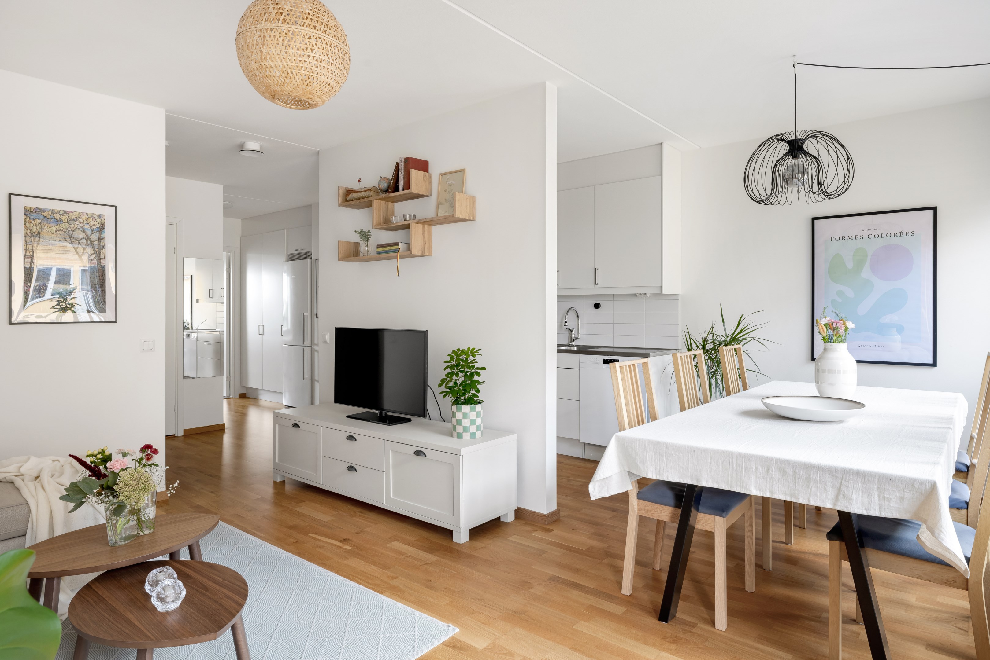 Bostadsbild från Råbyvägen 78, Såld i Kapellgärdet, Uppsala