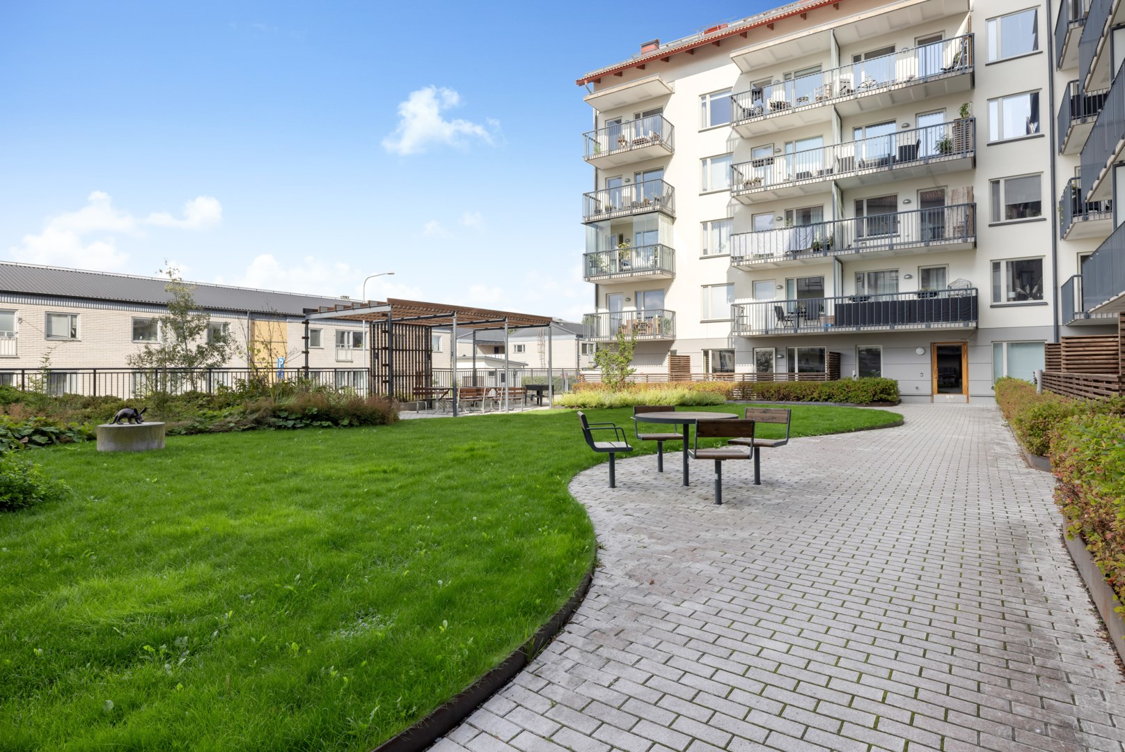 Bostadsbild från Råbyvägen 78, Till salu i Kapellgärdet, Uppsala