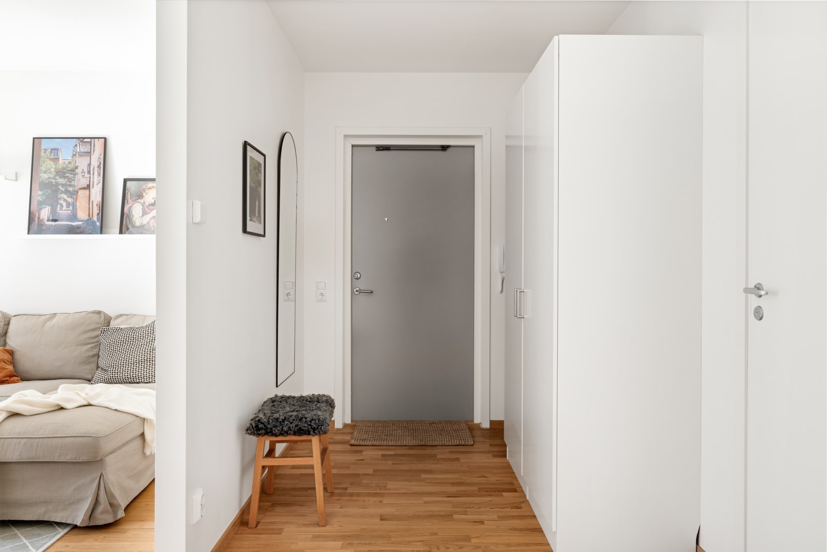 Bostadsbild från Råbyvägen 78, Till salu i Kapellgärdet, Uppsala