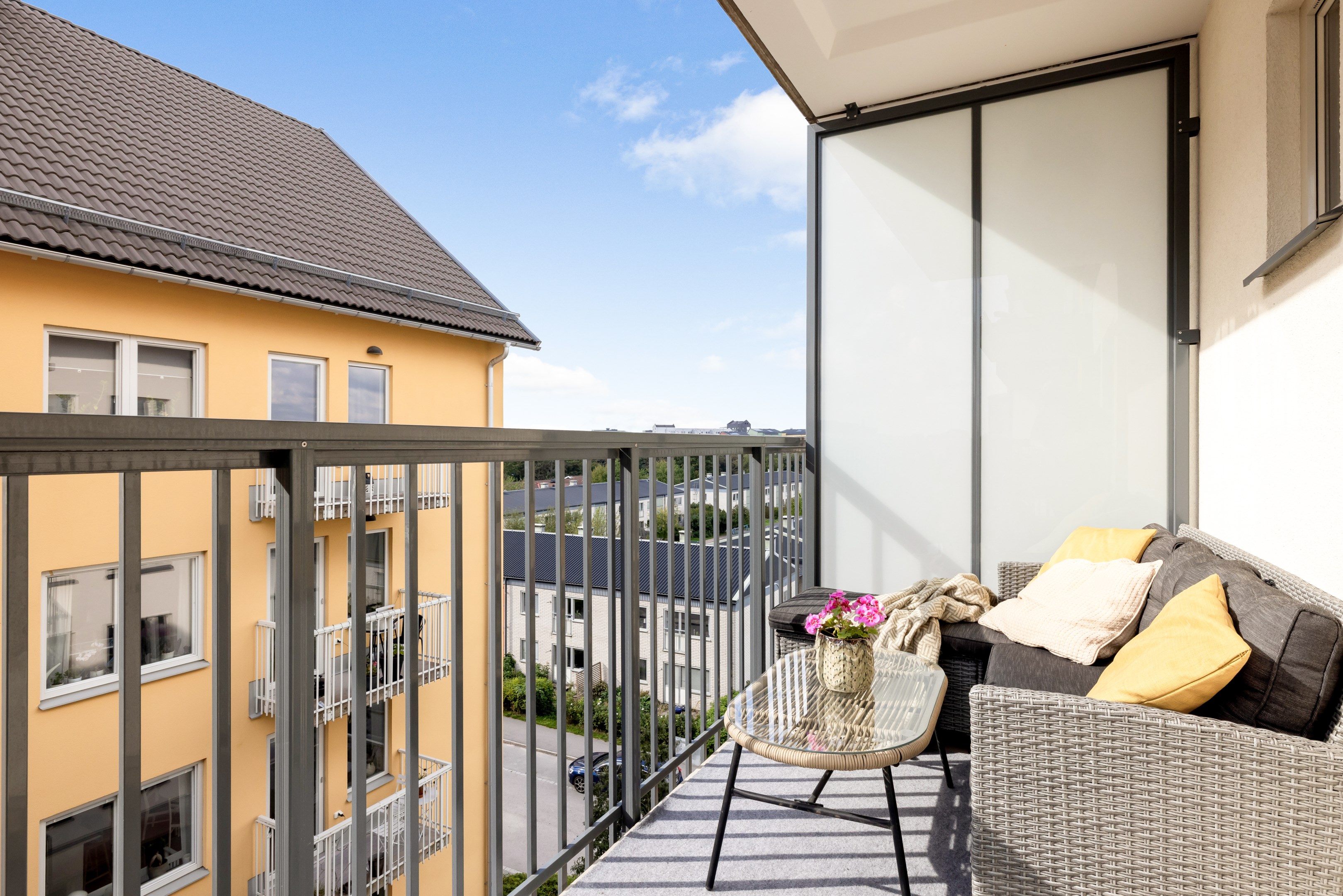 Bostadsbild från Råbyvägen 78, Såld i Kapellgärdet, Uppsala