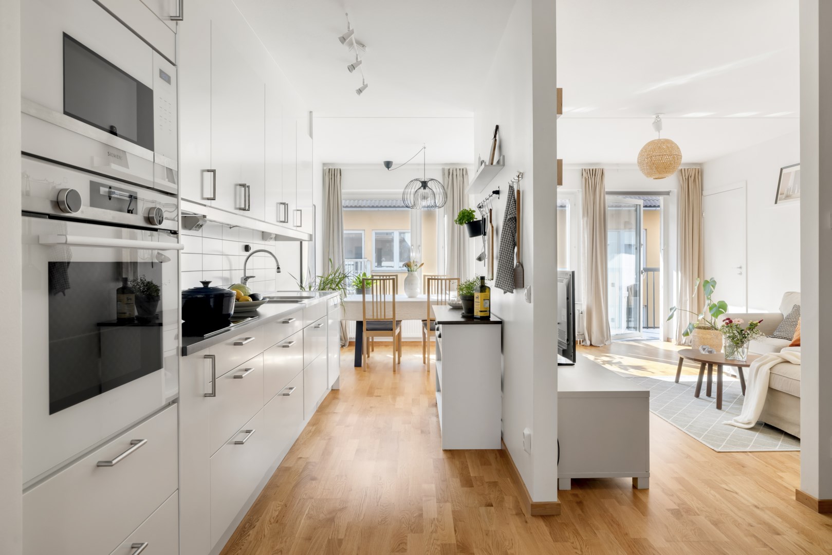 Bostadsbild från Råbyvägen 78, Till salu i Kapellgärdet, Uppsala