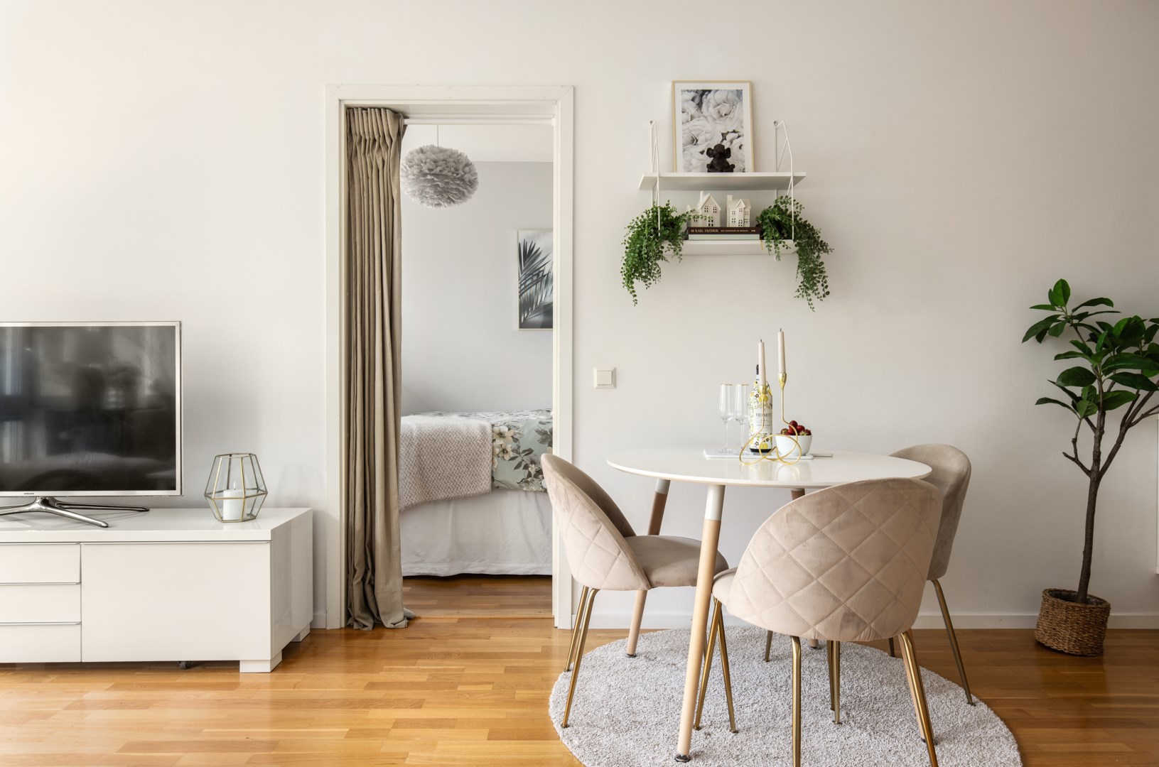 Bostadsbild från Garverigränd 15, 6/6tr, Såld i Järla sjö, Nacka