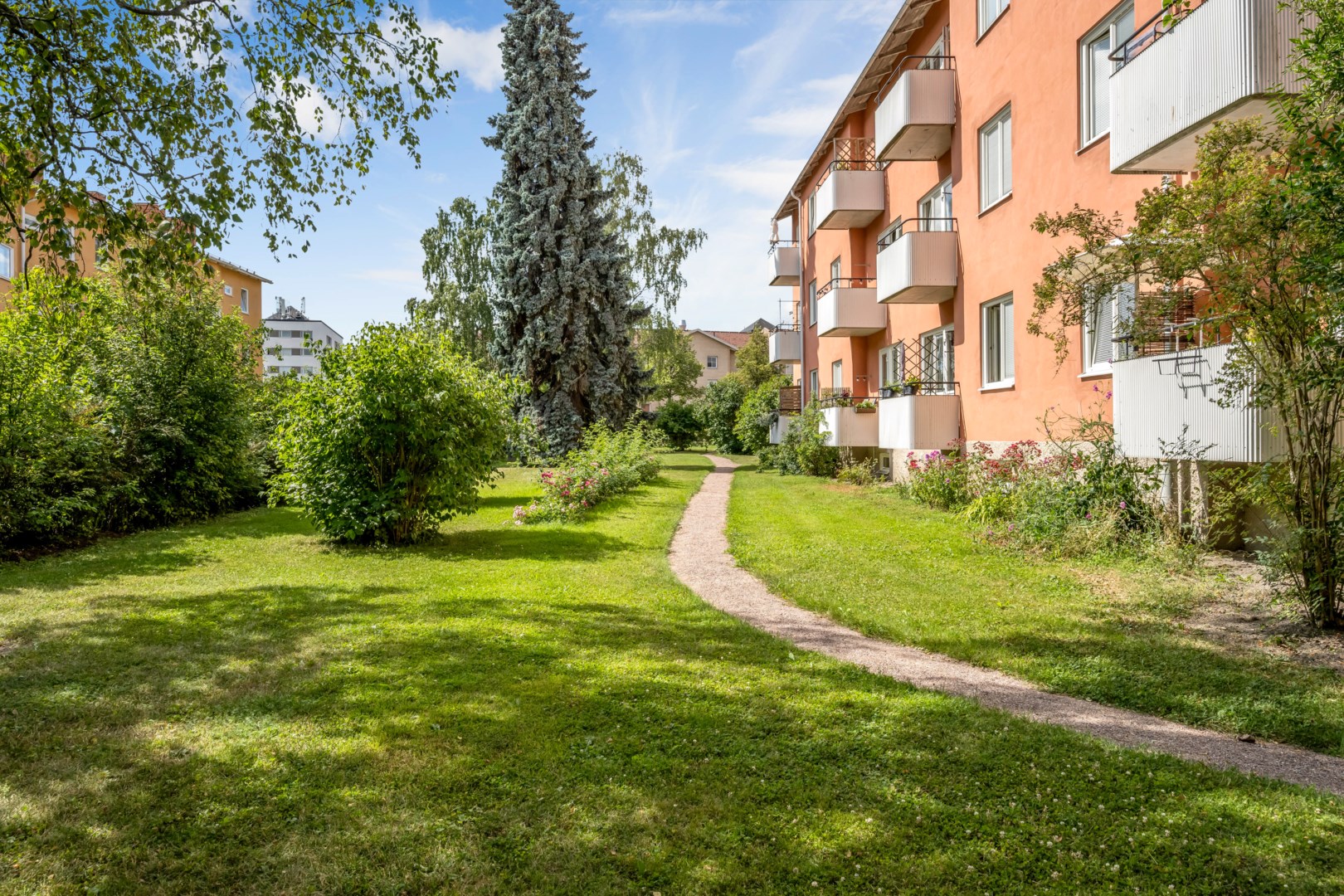 Bostadsbild från Svartbäcksgatan 99A, Till salu i Svartbäcken, Uppsala