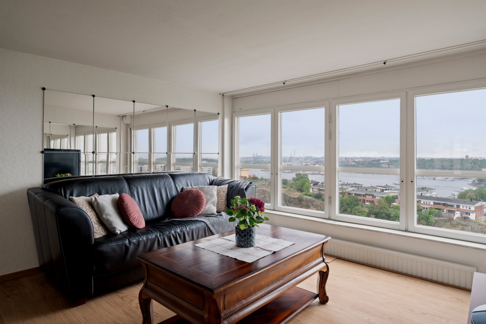 Bostadsbild från Henriksdalsringen 11, Såld i Henriksdalsberget, Nacka