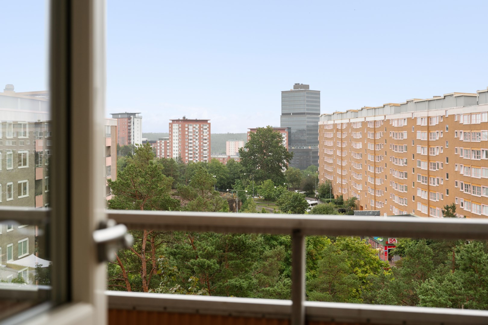 Bostadsbild från Henriksdalsringen 11, Såld i Henriksdalsberget, Nacka