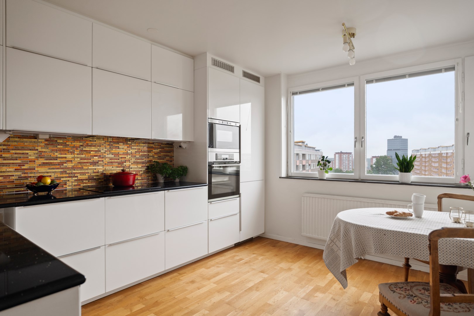 Bostadsbild från Henriksdalsringen 11, Såld i Henriksdalsberget, Nacka