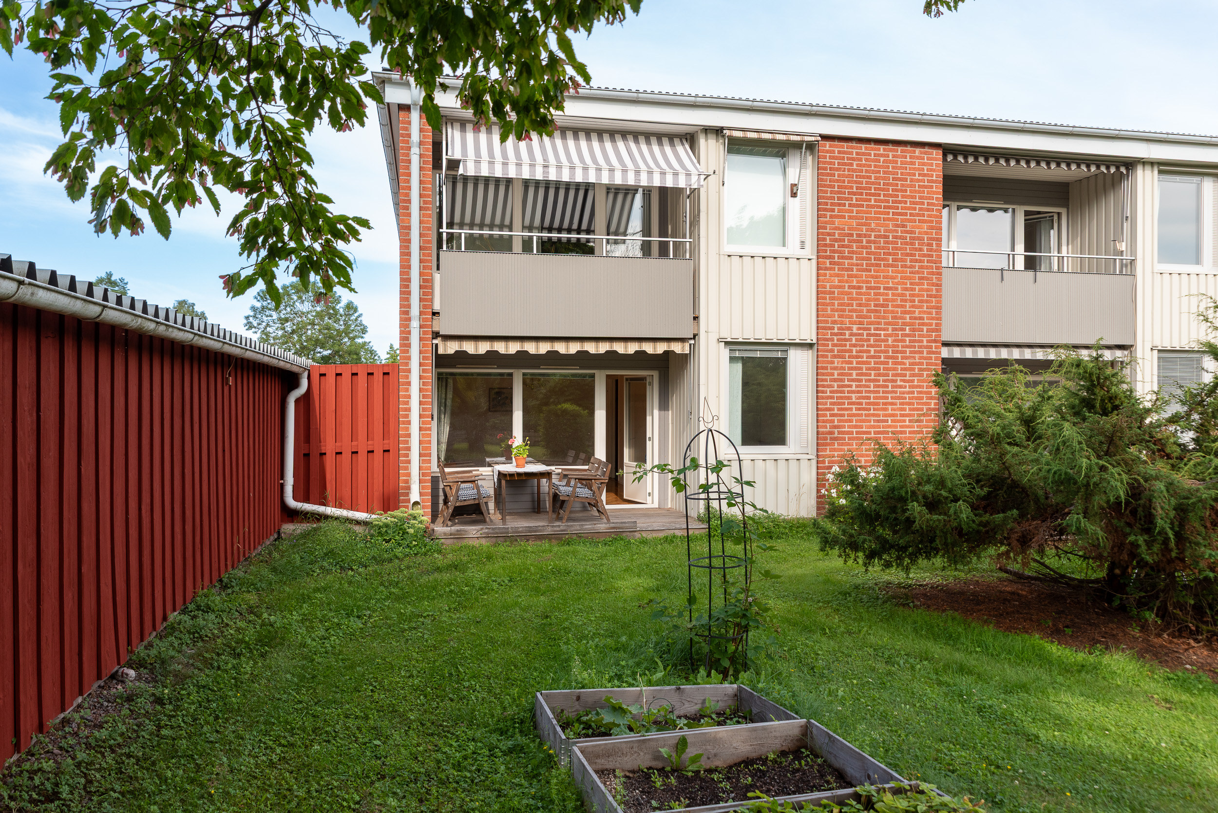 Bostadsbild från Lagmansgatan 11, Såld i Dingtuna, Västerås