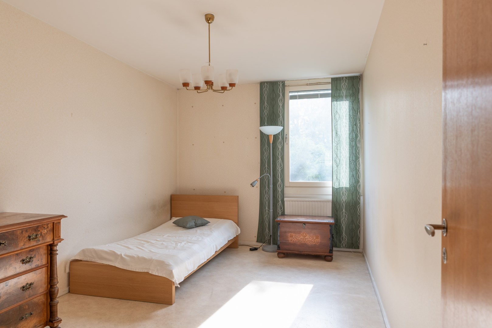 Bostadsbild från Lagmansgatan 11, Såld i Dingtuna, Västerås