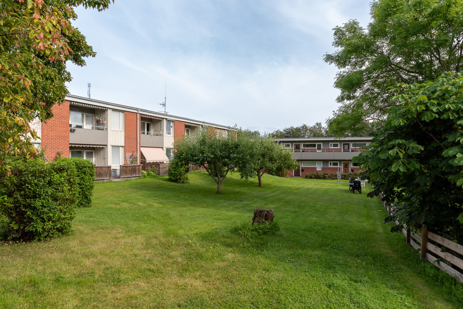 Bostadsbild från Lagmansgatan 11, Såld i Dingtuna, Västerås