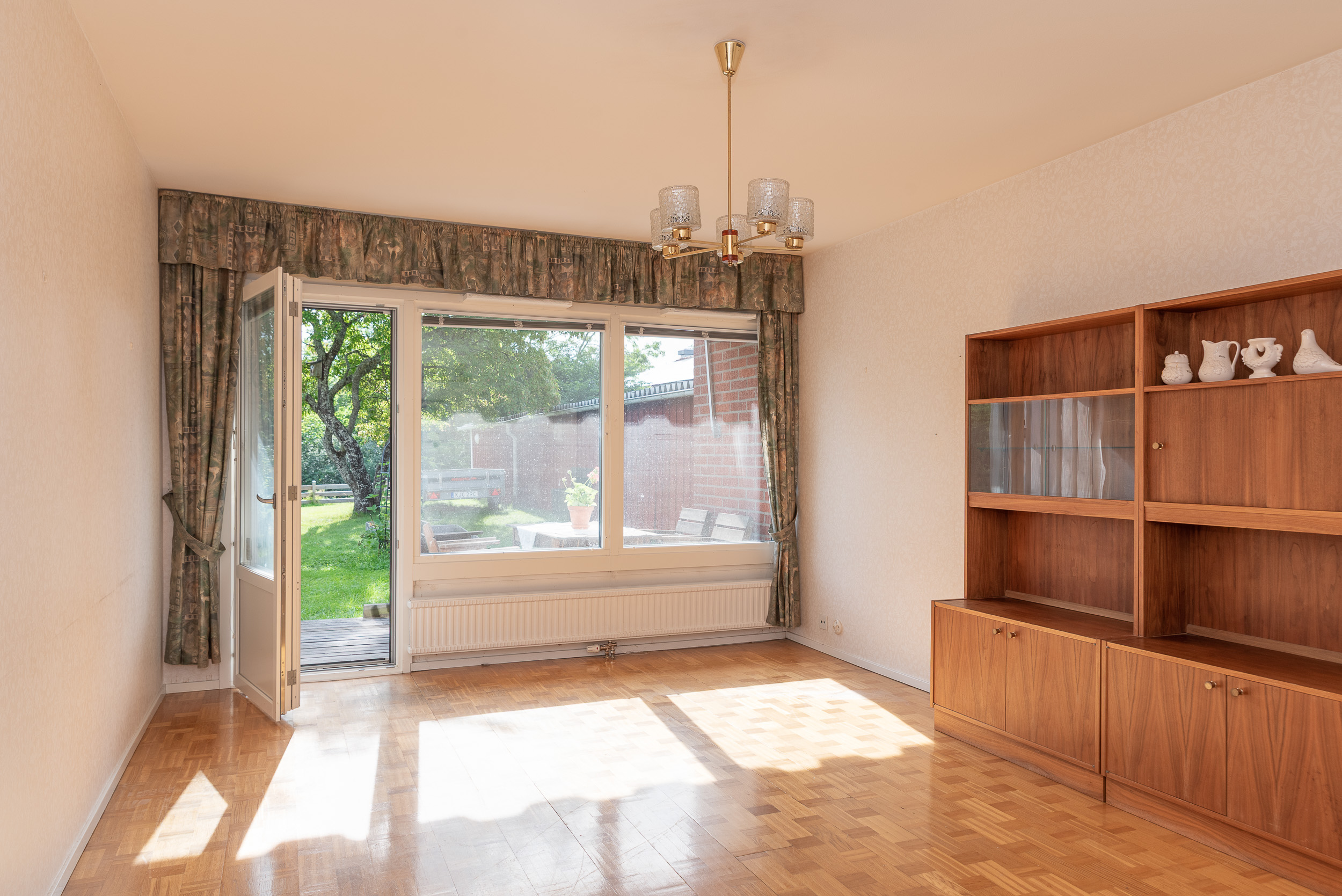 Bostadsbild från Lagmansgatan 11, Såld i Dingtuna, Västerås