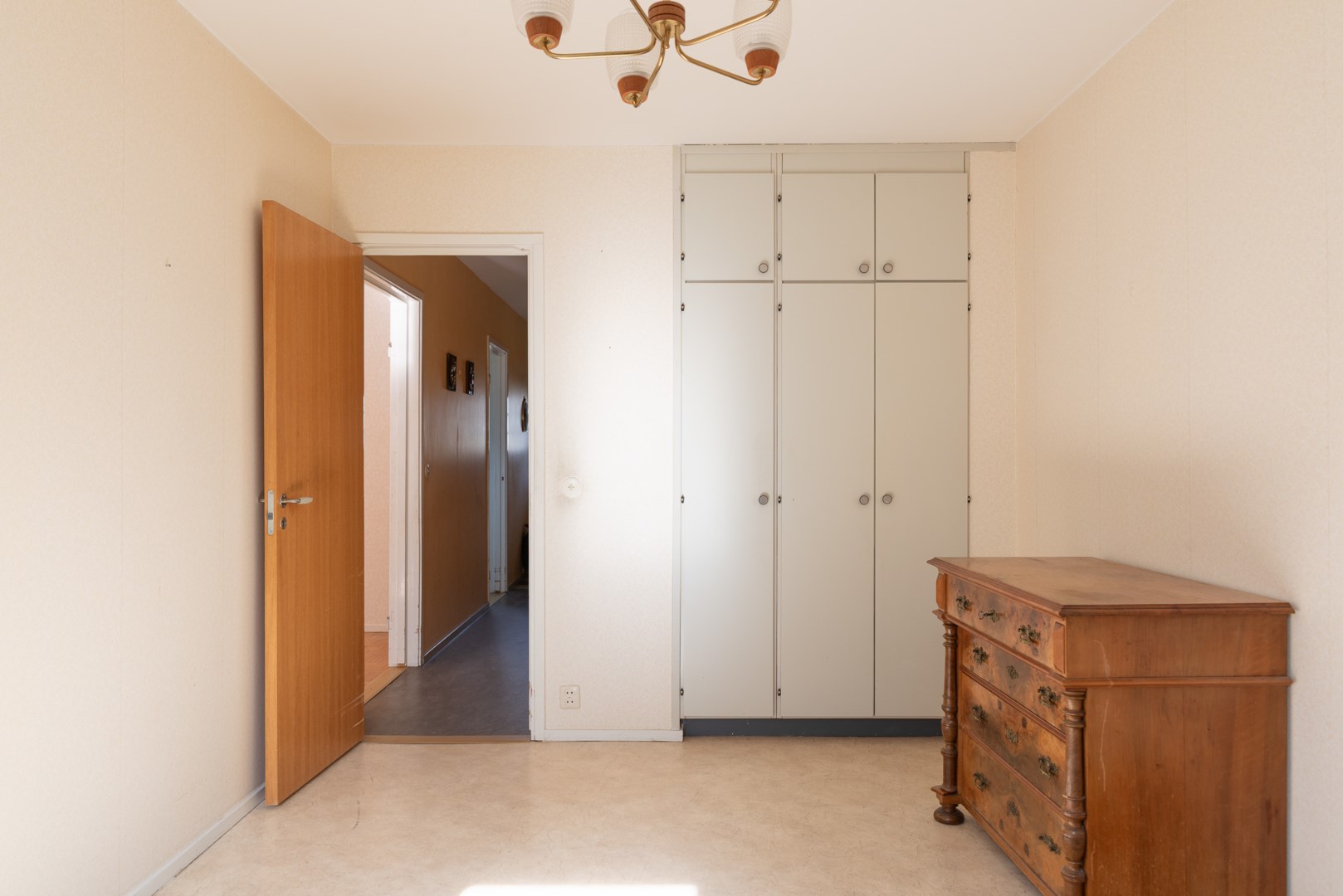 Bostadsbild från Lagmansgatan 11, Såld i Dingtuna, Västerås