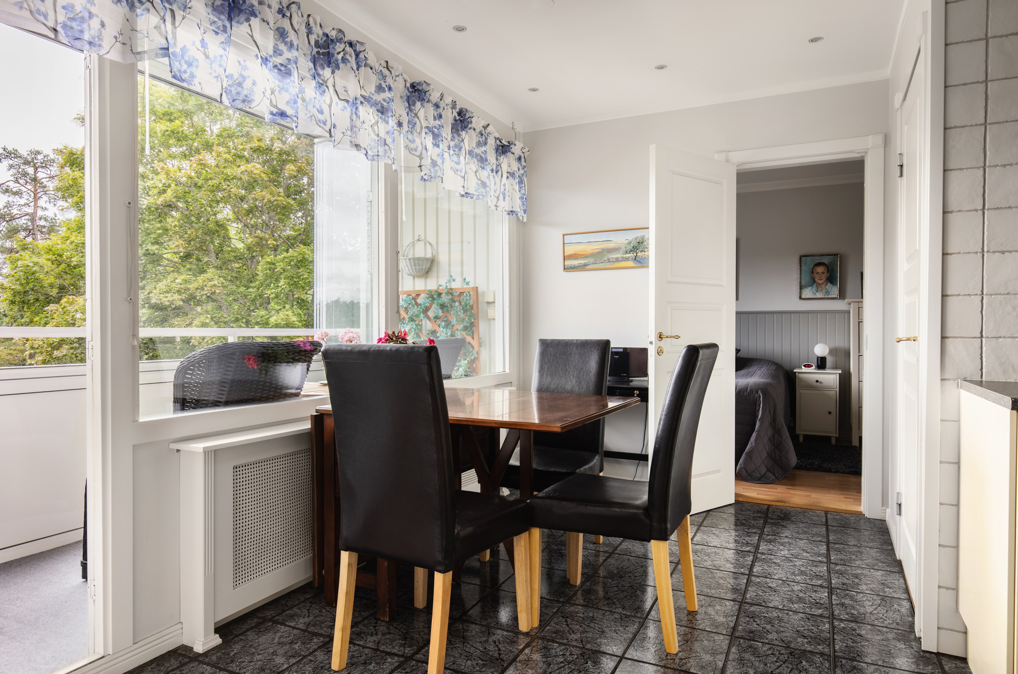 Bostadsbild från Vinterbrinksvägen 37, Såld i Igelbodaplatån - Saltsjöbaden, Nacka