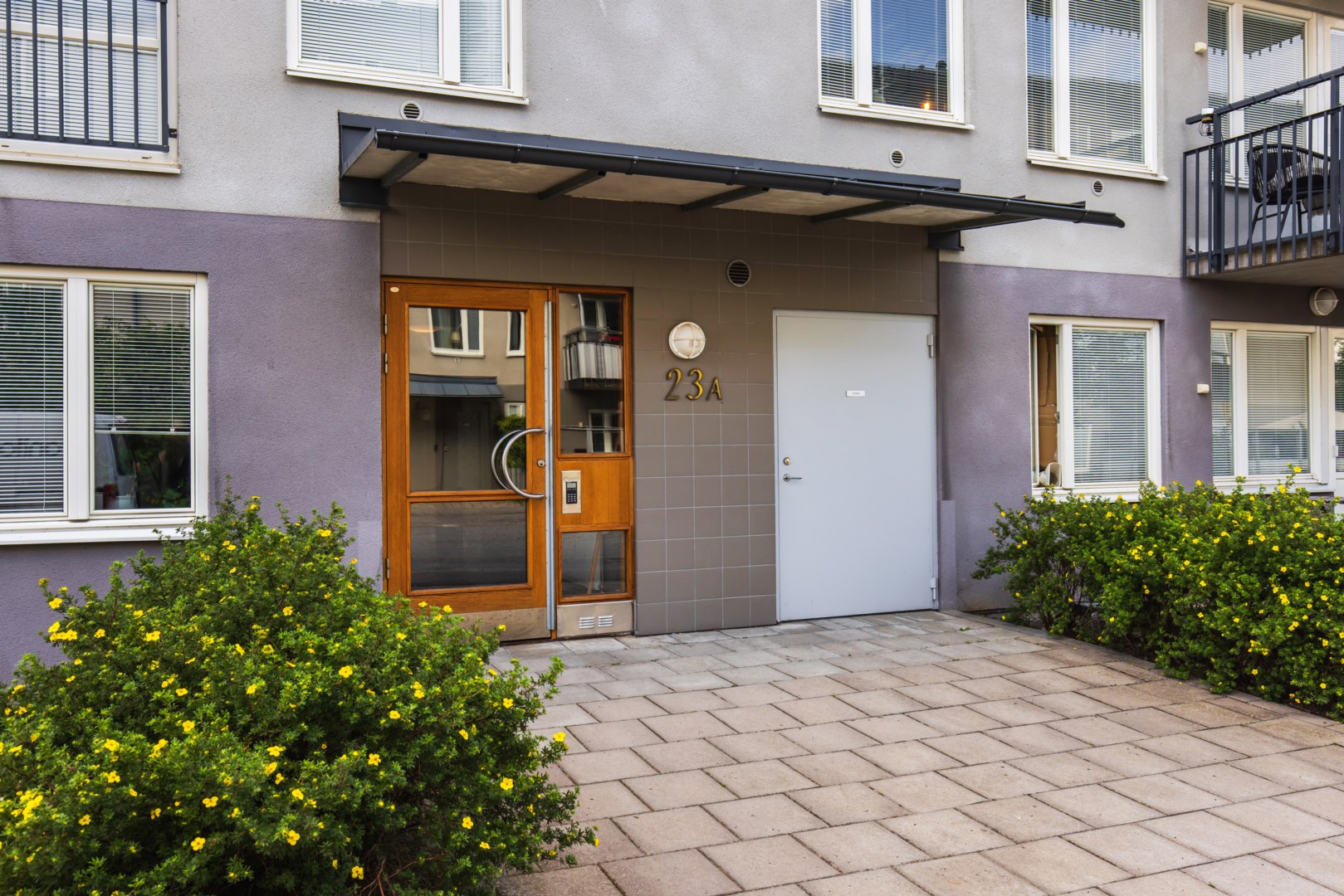 Bostadsbild från Munkhättevägen 23A, Såld i Tumba Park, Botkyrka