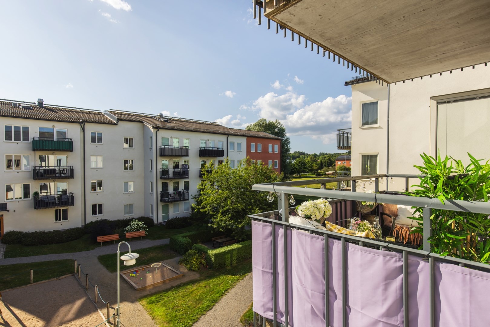 Bostadsbild från Munkhättevägen 23A, Såld i Tumba Park, Botkyrka