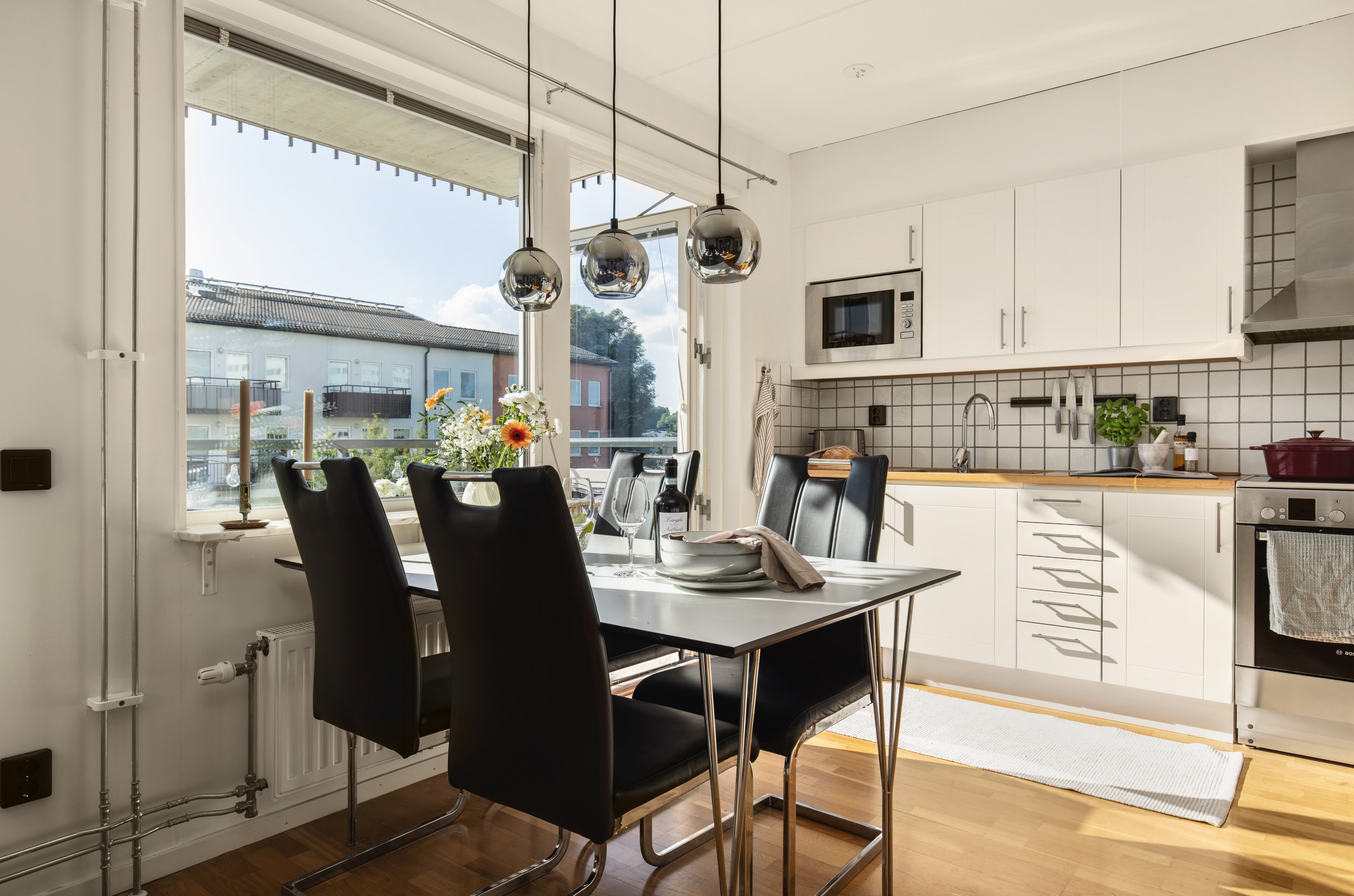 Bostadsbild från Munkhättevägen 23A, Såld i Tumba Park, Botkyrka