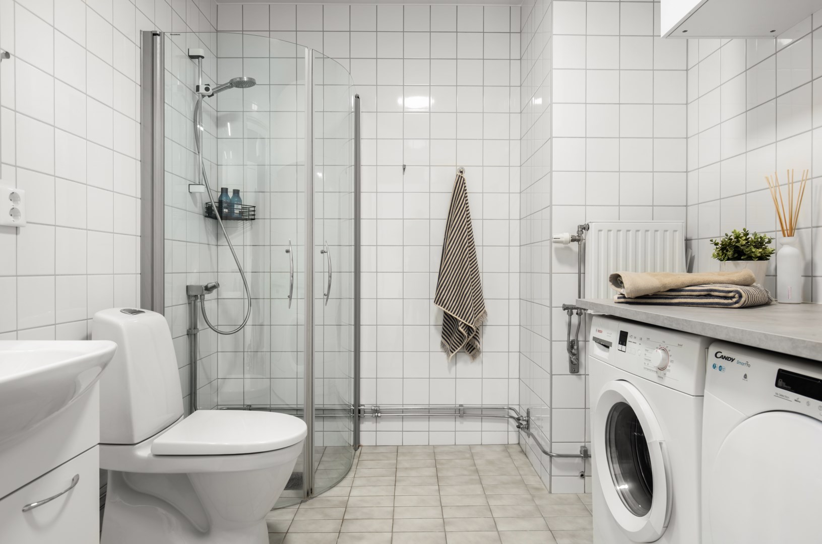 Bostadsbild från Munkhättevägen 23A, Såld i Tumba Park, Botkyrka