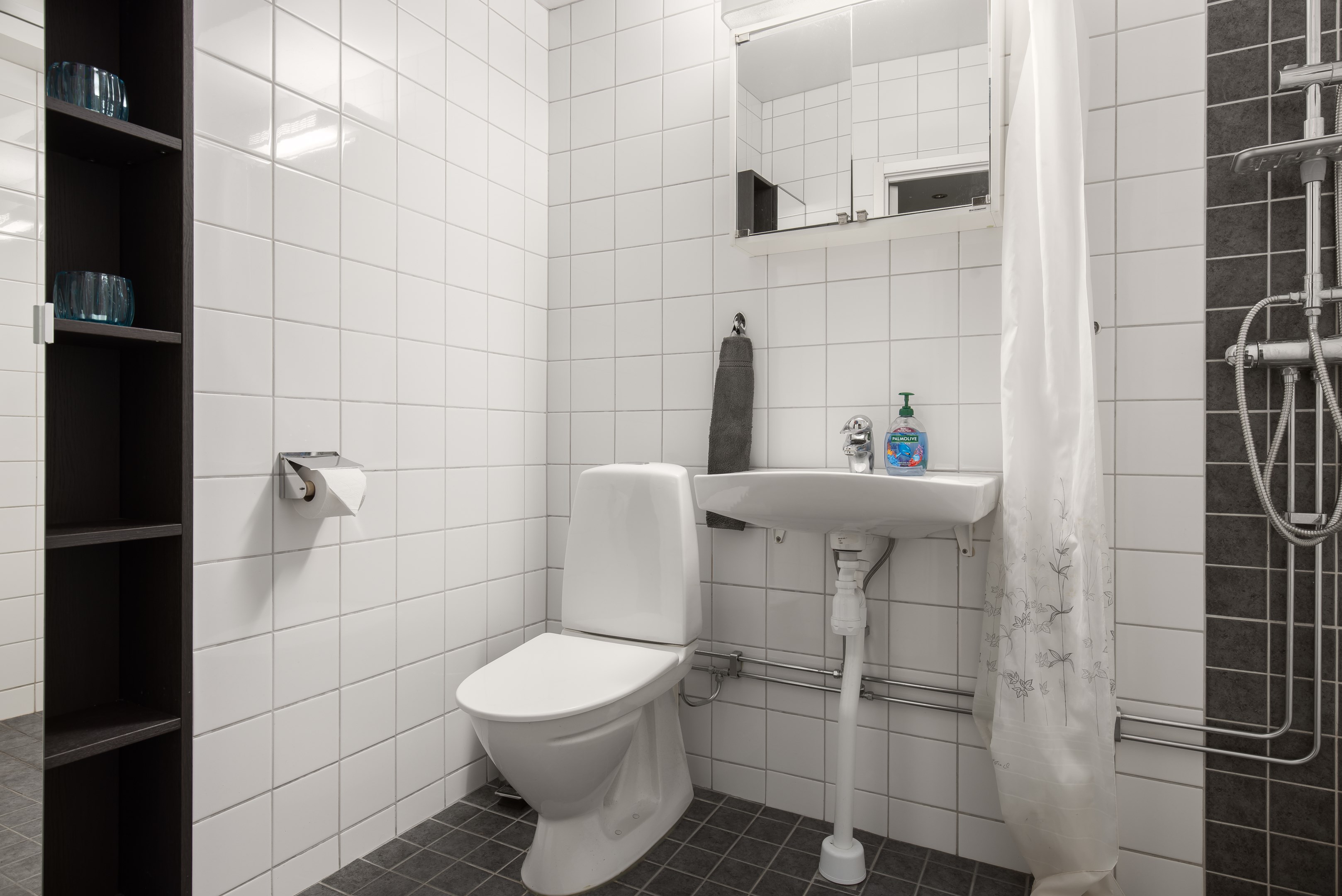 Bostadsbild från Utövägen 22, Till salu i Västra Orminge, Nacka