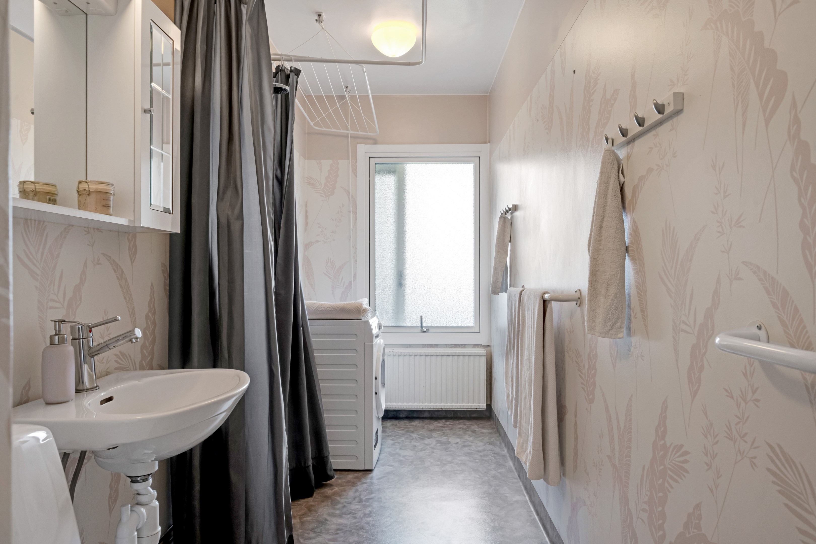 Bostadsbild från Fyrislundsgatan 38, Såld i Årsta, Uppsala