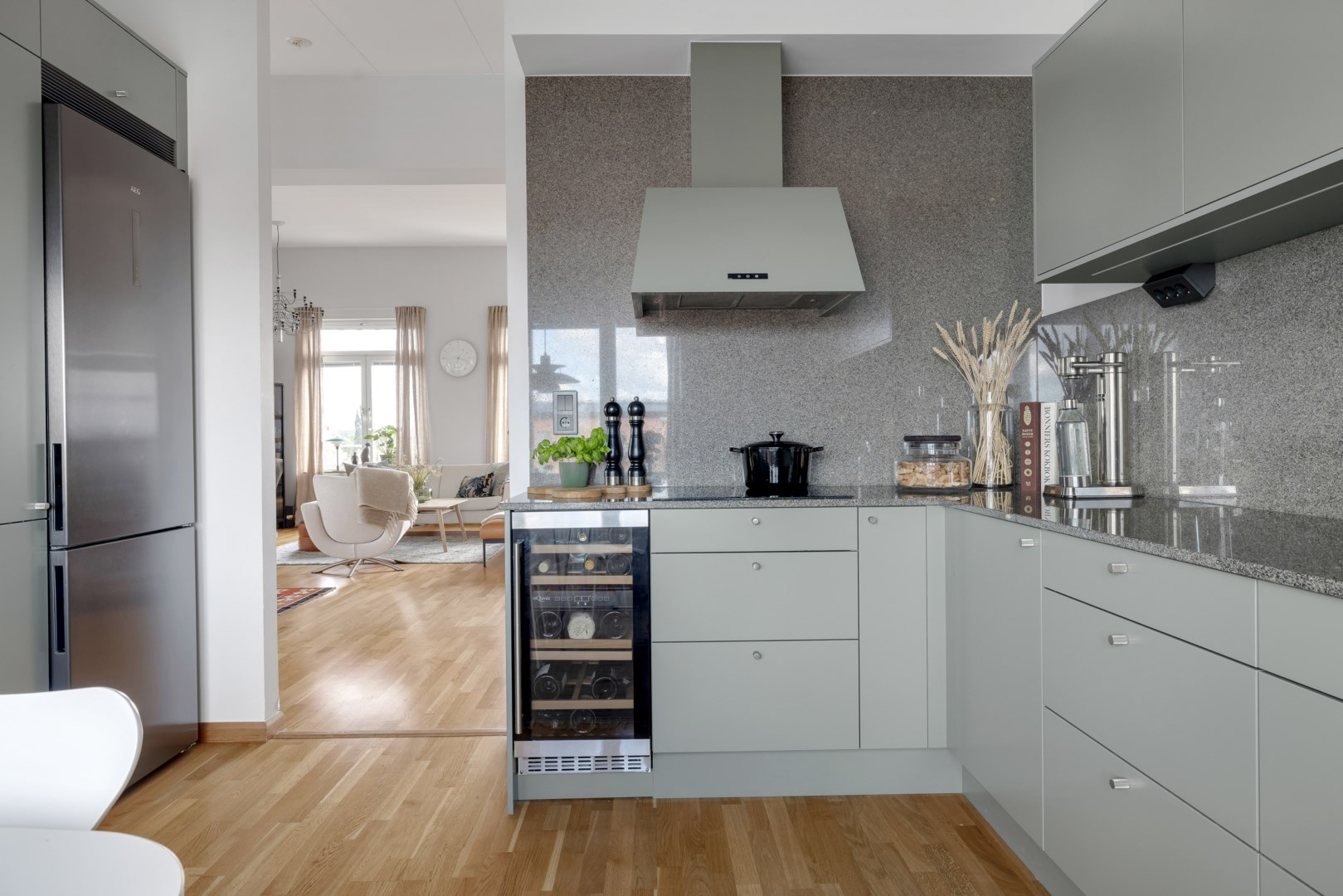 Bostadsbild från Hällbygatan 17, Såld i Luthagen, Uppsala